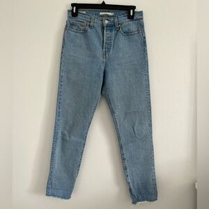 Levi's Light Wash Straight Leg Women's Jeans